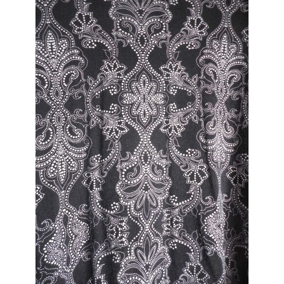 Catherines Sz 3x  26/28 W Black White abstract floral Print knit shirt 3/4 sleev - Picture 4 of 6